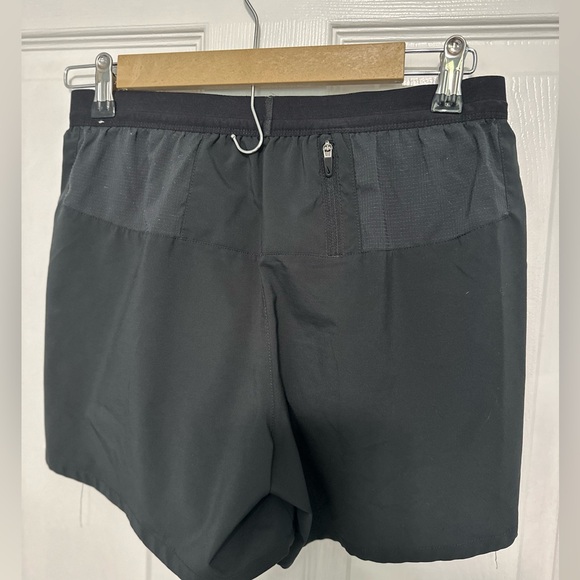 Mens Nike Dri-FIT Running Shorts - Picture 2 of 4